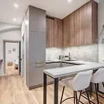Apartman Domillion 5bdr Modern Urban Fourplex So1f *