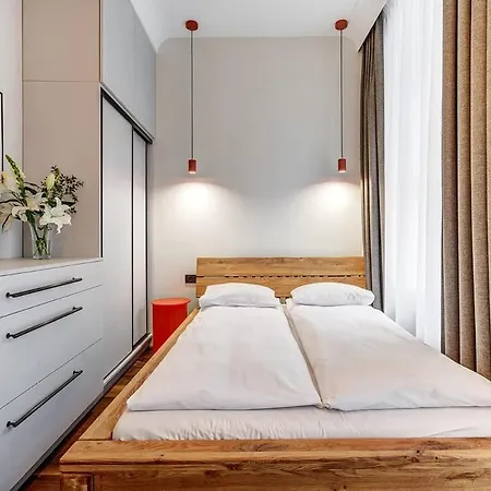 Apartamento Domillion 5bdr Modern Urban Fourplex So1f