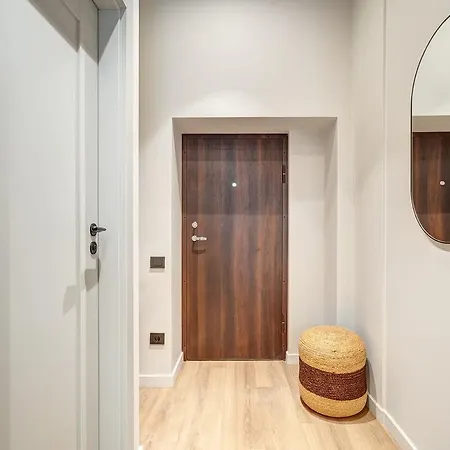 Апартаменты Domillion 5bdr Modern Urban Fourplex So1f *