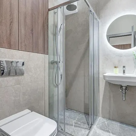 Domillion 5bdr Modern Urban Fourplex So1f Апартаменты