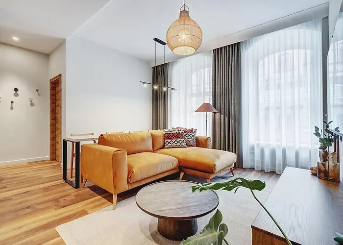 Domillion 5bdr Modern Urban Fourplex So1f