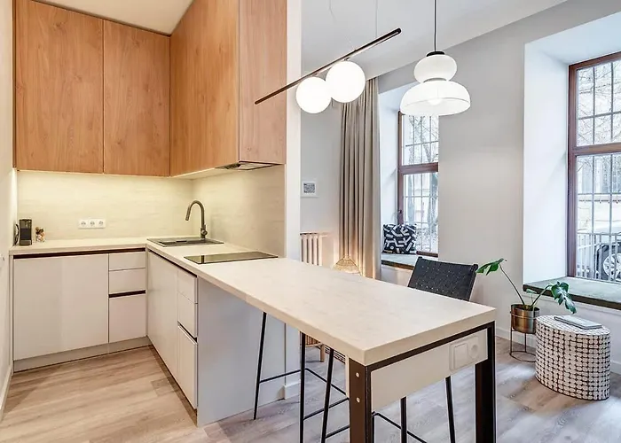 Domillion 5bdr Modern Urban Fourplex So1f