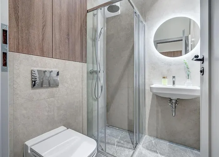 Domillion 5bdr Modern Urban Fourplex So1f Apartman